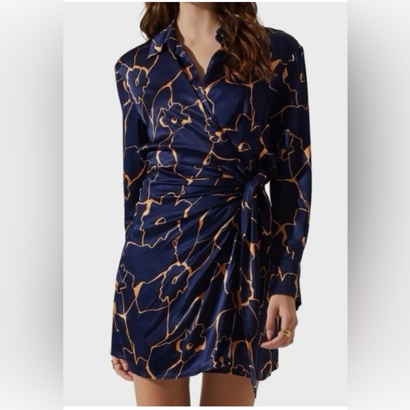 Astr | Dresses | Nwt Astr The Label Ruched Sheath Dress With Long Sleeves |  Poshmark